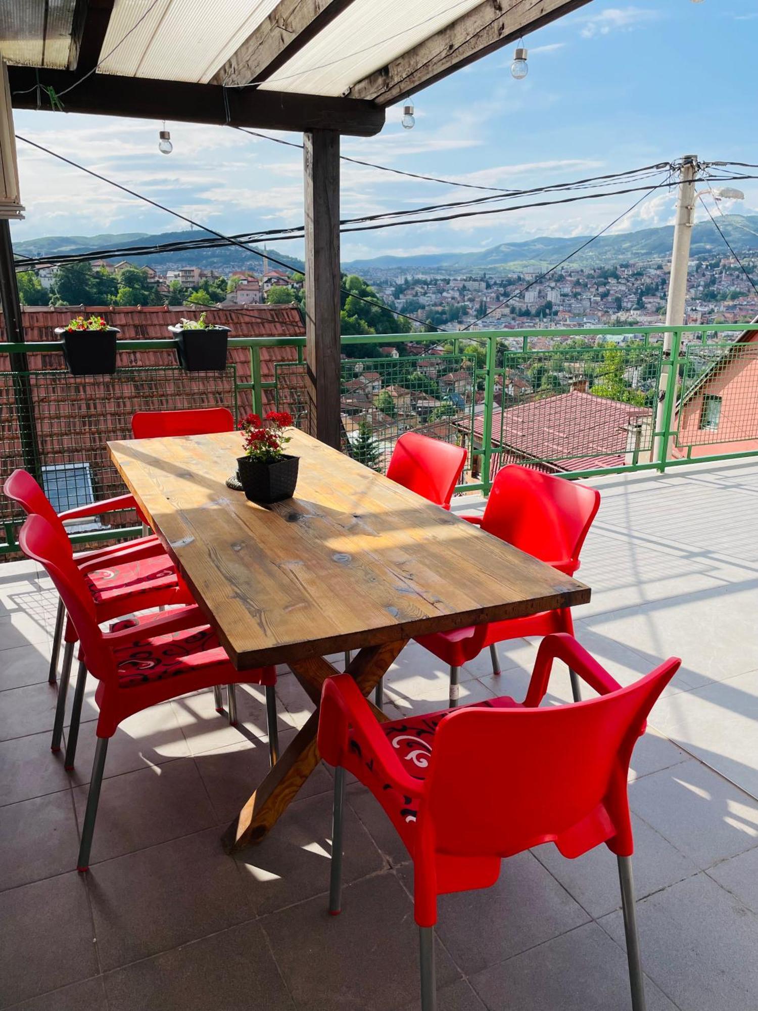 Apartamento Sarajevo Cozy Attic Exterior foto
